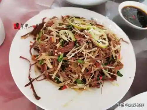 云南人结婚阵容装备搭配(云南人订婚需要准备什么)插图16