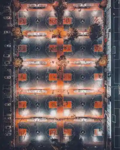 篮球场图片(篮球场地规格尺寸图)插图2