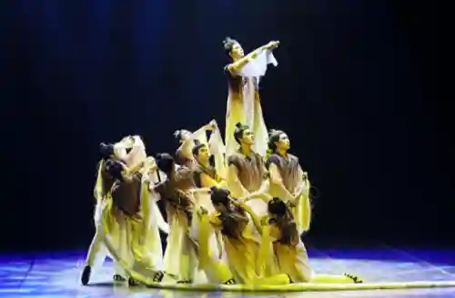 修仙故事轮回拂尘搭配阵容(了不起的修仙轮回者机缘最高)