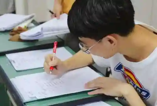 旗袍高考阵容搭配图片大全(高考穿哪三种旗袍图片)插图4