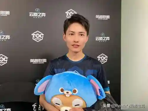 阿陈吃鸡阵容搭配(超能战鸡阵容推荐最新)