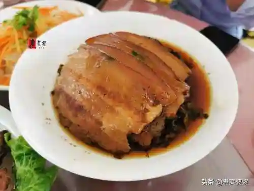 云南人结婚阵容装备搭配(云南人订婚需要准备什么)插图14