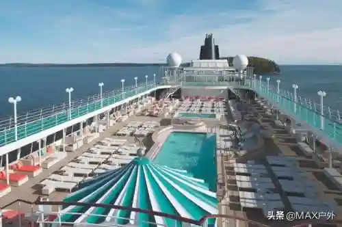 豪华游轮价格(买一艘游轮大概多少钱)插图9 豪华游轮价格(买一艘游轮大概多少钱)插图9