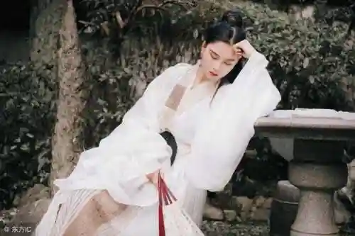 笑傲江湖歌词沧海一声笑(笑傲江湖 主题曲 歌词)