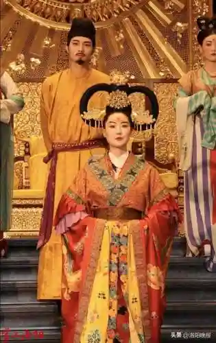 汉服博主神仙阵容搭配(全民神仙挂机版阵容搭配)