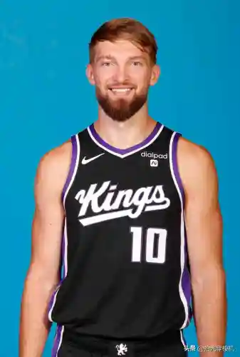 国王队替补阵容装备搭配(nba现役最强替补阵容)插图5