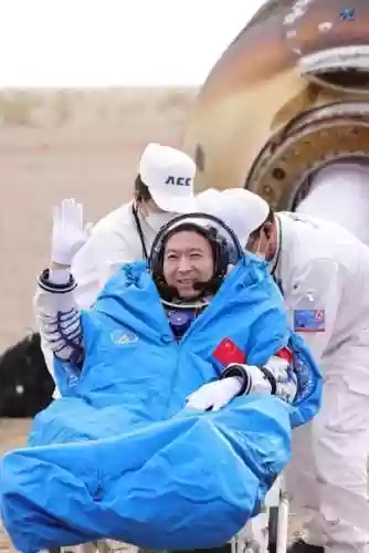 神舟15号载人飞船对接(神舟十六号飞船发射成功)插图21