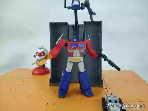 小恶魔阵容怎么玩魔方(小恶魔最新阵容装备搭配)