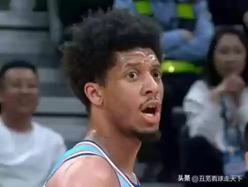 篮球大阵容和小阵容区别(篮球阵容和人员分配)