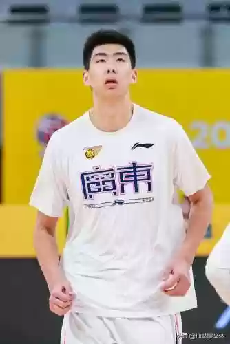 国家队男篮新人阵容(中国男篮选拔名单惊喜缺席球星)插图2