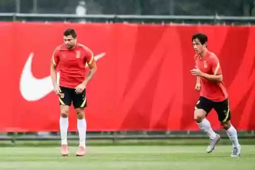关岛中国阵容对比(中国离关岛有多远)插图1