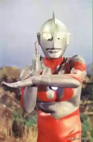 最强奥特曼阵容出场顺序(奥特曼宇宙英雄平民练哪几个英雄)插图1