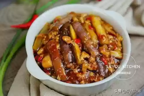 家常小炒菜谱1000大全(全国100种特色街边小吃)插图23