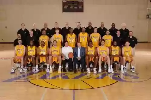 07科比季后赛阵容(07年nba季后赛对阵图)