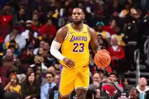 回忆20赛季的湖人阵容(nba2k20阵容怎么更新)