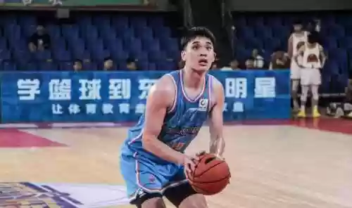 雄风队阵容(华雄的阵容搭配方案)插图3