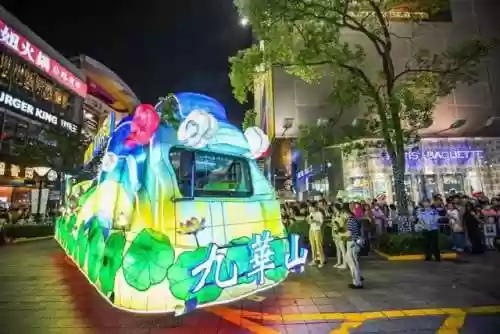 花车巡游阵容(迪士尼下雨有花车巡游吗)插图4