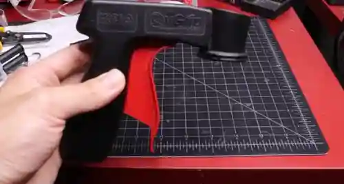用一个口罩做一把枪(用纸壳做简单的枪)插图15