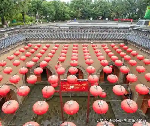 空对空导弹打一成语是什么(看图猜成语一个手指一个火箭)插图2