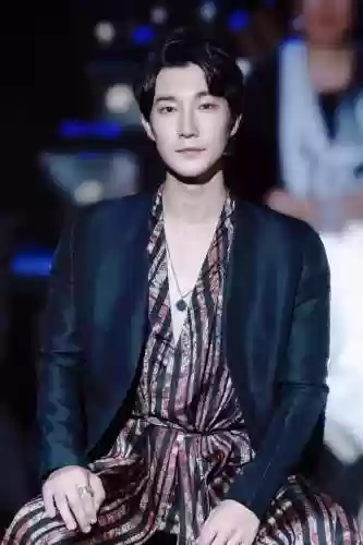 中国时装周明星阵容(中国的时装周有哪些)插图22