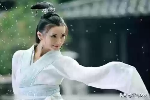 关羽吕布诸葛亮貂蝉阵容(关羽张飞配什么阵容)插图4