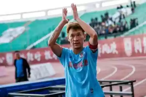 2013亚泰阵容(0910赛季皇马阵容)插图4