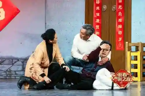 喜剧之夜2022阵容搭配(云顶之弈s10最强阵容搭配)插图8