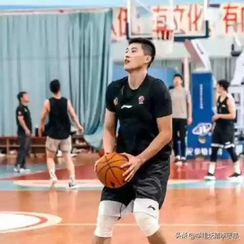 下赛季辽篮最理想阵容是谁(辽宁男篮首发阵容)插图3