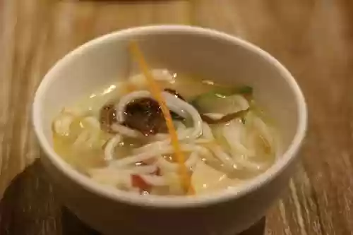 过桥米线阵容(过桥米线配菜图片大全)插图2