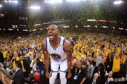 15年库里总决赛防守阵容(nba2016年最佳防守阵容)插图1