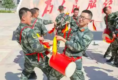 阵容威武意思(阵容大是什么意思)插图4