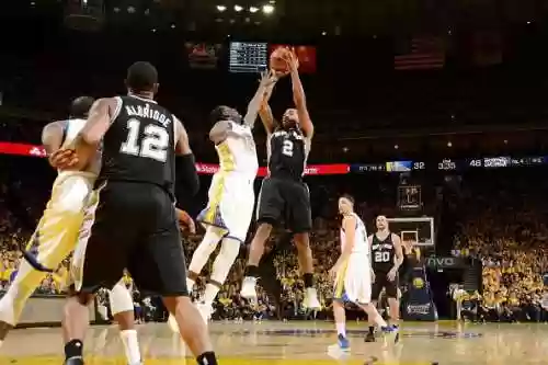 马刺对称阵容(2017nba最佳阵容一二三阵)插图5