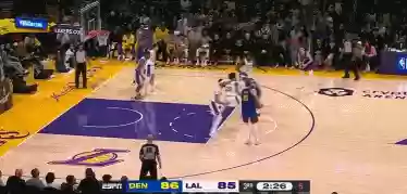 詹姆斯17分逆转湖人(nba湖人詹姆斯51分全场录像)插图18