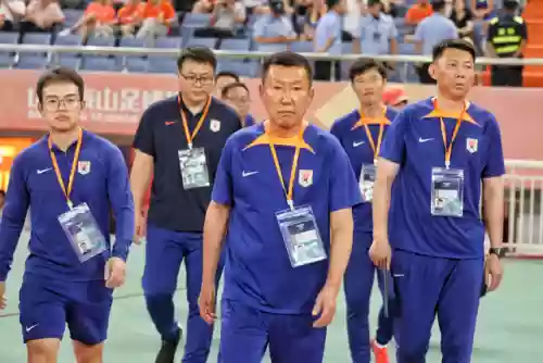 阵容很有看点(平民最强阵容搭配攻略)