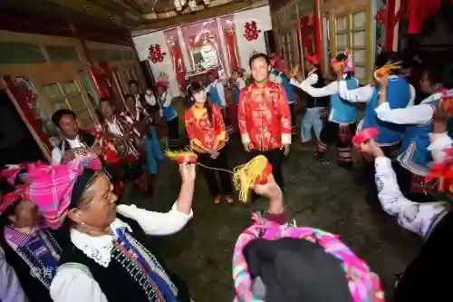 云南农村婚礼阵容介绍(云南农村酒席10个菜)插图3