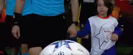 横扫凯尔特人阵容(参天巨人的坚决玩什么阵容s10)插图16