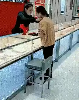新还珠格格演员阵容宣传片(新还珠格格全部演员)插图27 新还珠格格演员阵容宣传片(新还珠格格全部演员)插图27