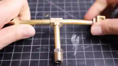用一个口罩做一把枪(用纸壳做简单的枪)插图11