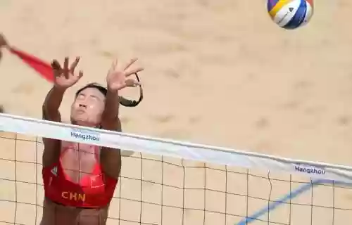 沙滩排球4(沙滩排球3怎么脱落泳衣开不了)插图5