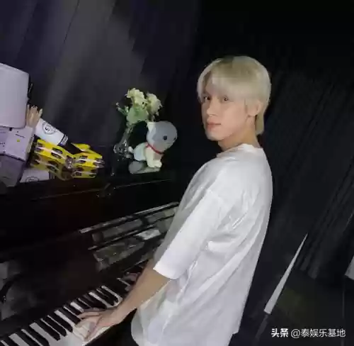 腹肌男团阵容(游戏男角色腹肌)插图6
