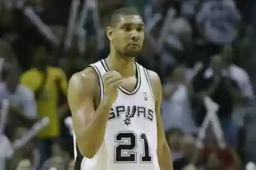 中国队历史最佳大前锋阵容(nba历史十大大前锋)插图6 中国队历史最佳大前锋阵容(nba历史十大大前锋)插图6