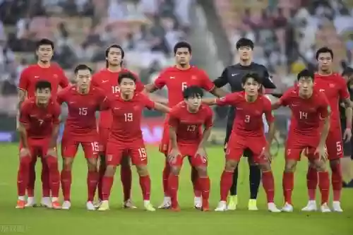 中国对巴西的首发阵容是(02年世界杯中国队首发阵容)