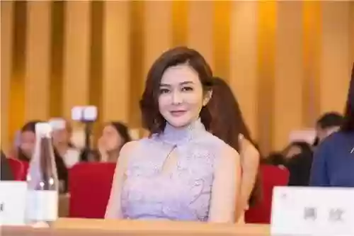 东方不败三部曲是哪三部(林青霞一共演了几部东方不败)插图10