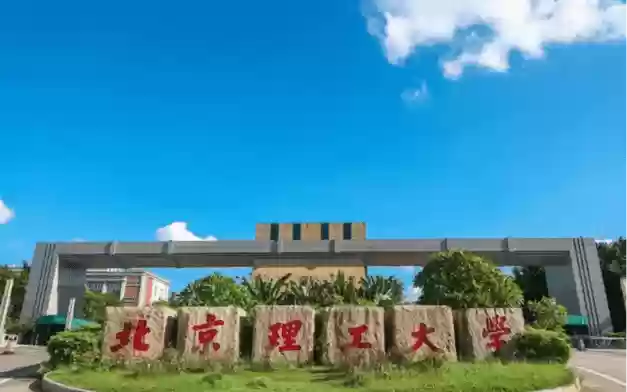 高校阵容来袭(高校模拟器mod下载)插图3
