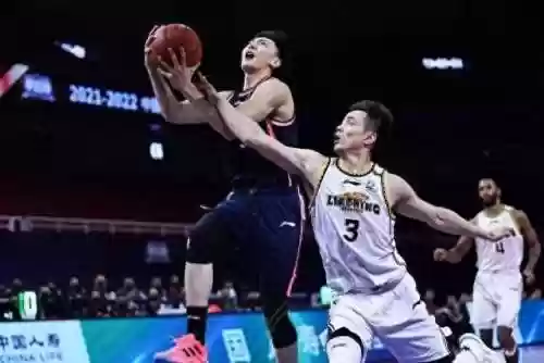 宏远12人阵容排名胜负(广东宏远历年阵容)
