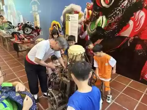 亚洲狮王阵容(泰加动物园狮子阵营)插图1