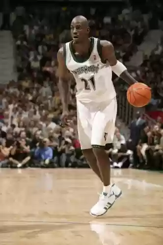 马刺阵容2000(2017nba最佳阵容一二三阵)插图11 马刺阵容2000(2017nba最佳阵容一二三阵)插图11