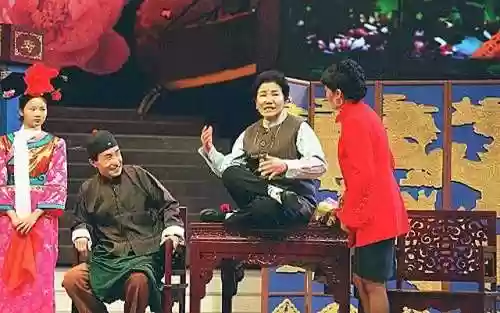 赵丽蓉出殡阵容(赵丽蓉得了啥病?)插图1 赵丽蓉出殡阵容(赵丽蓉得了啥病?)插图1