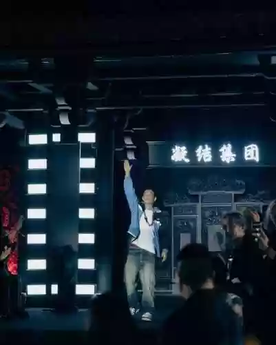 陈冠希联名阵容(陈冠希代言的服装品牌是什么牌子)插图1