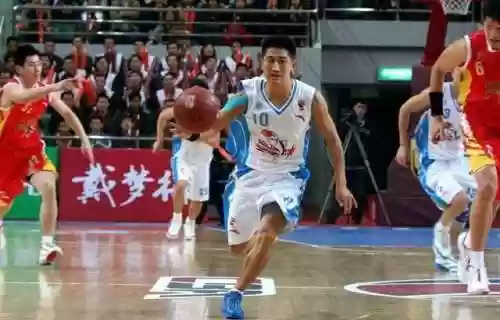 篮球赛小个子阵容搭配(1米5小个子阔腿裤搭配)插图3